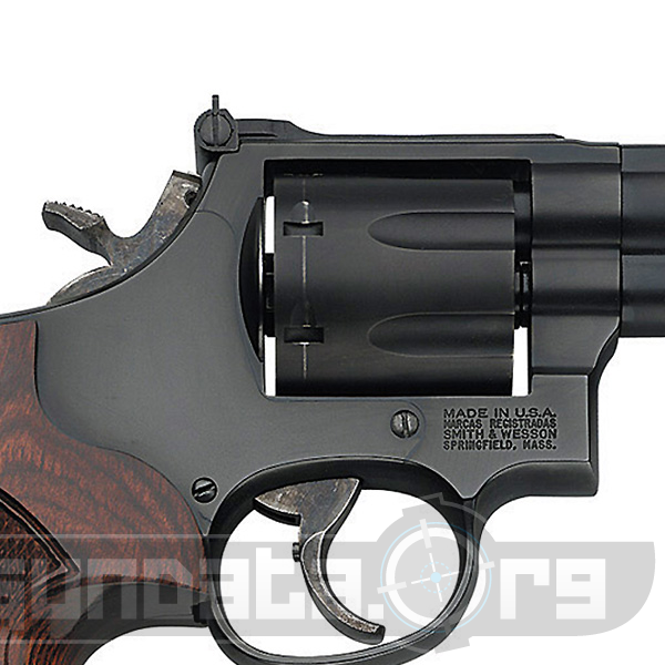 Smith and Wesson Model 586 L-Comp Photo 3