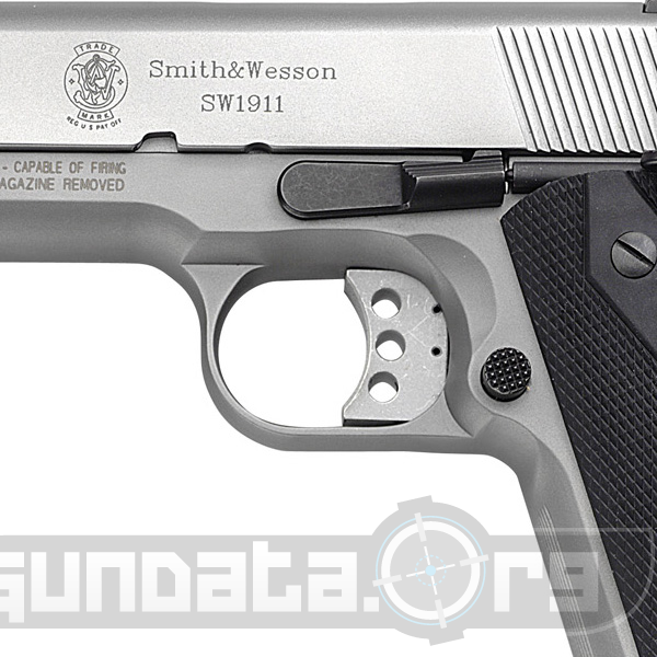 Smith and Wesson Model SW1911 Photo 4